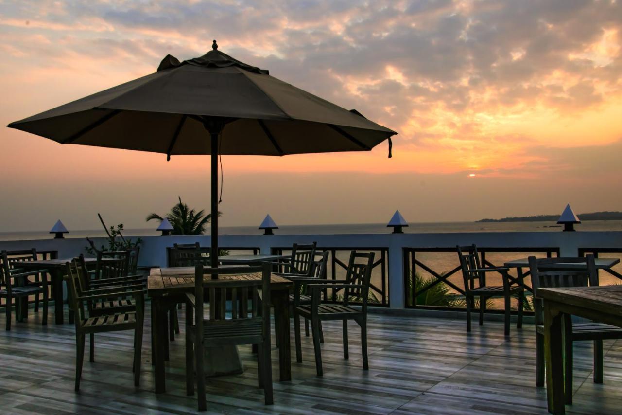 Aussie Swiss Weligama Hotel Esterno foto
