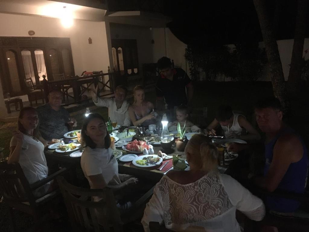 Aussie Swiss Weligama Hotel Esterno foto
